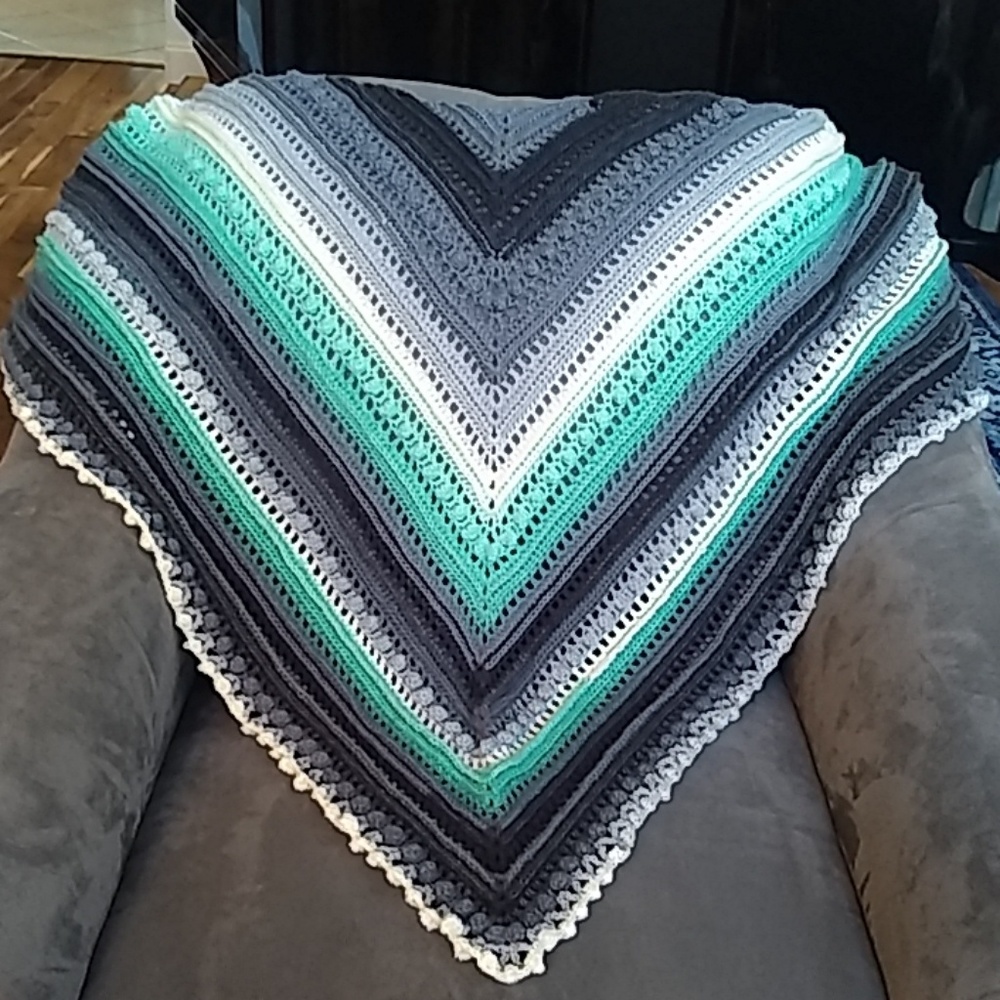 Crochet shawl, intricate detail - handmade